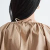 Skulpturale Bluse mit Kordelzug Skulpturale Bluse mit Kordelzug