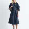 Skulpturales Midikleid mit Kordelzug