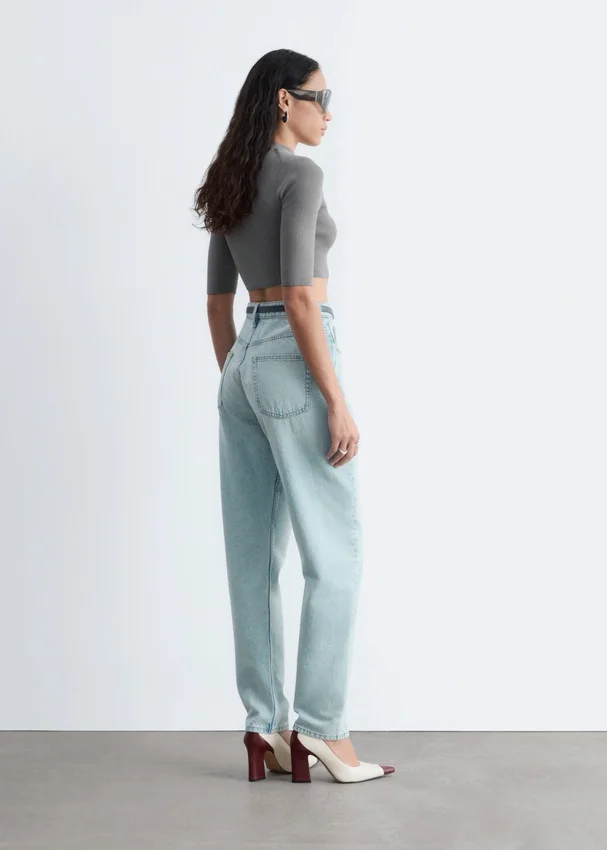 Slim-Fit-T-Shirt in verkürzter Länge Slim-Fit-T-Shirt in verkürzter Länge