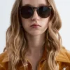 Sonnenbrille mit klassisch rundem Rahmen