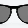 Sonnenbrille mit weichen Kanten und quadratischem Rahmen