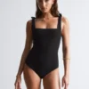 Strandkleid mit strukturierter Schleife Strandkleid mit strukturierter Schleife