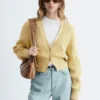 Strick-Cardigan aus Baumwolle mit Rippstrick Strick-Cardigan aus Baumwolle mit Rippstrick
