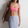 Strukturiertes Bikini-Oberteil mit quadratischem Ausschnitt Strukturiertes Bikini-Oberteil mit quadratischem Ausschnitt