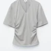 T-Shirt mit gerafftem V-Ausschnitt T-Shirt mit gerafftem V-Ausschnitt