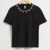 T-Shirt mit Strassverzierung