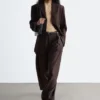 Maßgeschneiderte Hose aus Wollmischung Maßgeschneiderte Hose aus Wollmischung
