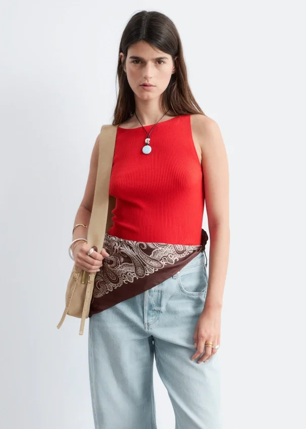 Tanktop aus Rippstrick Tanktop aus Rippstrick