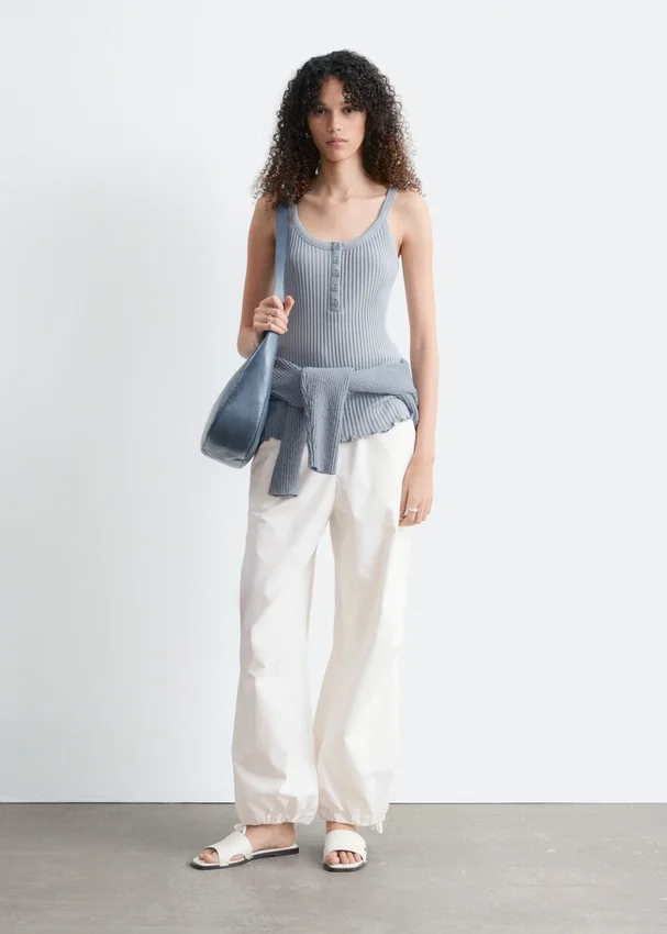 Tanktop mit Wellenkante Tanktop mit Wellenkante