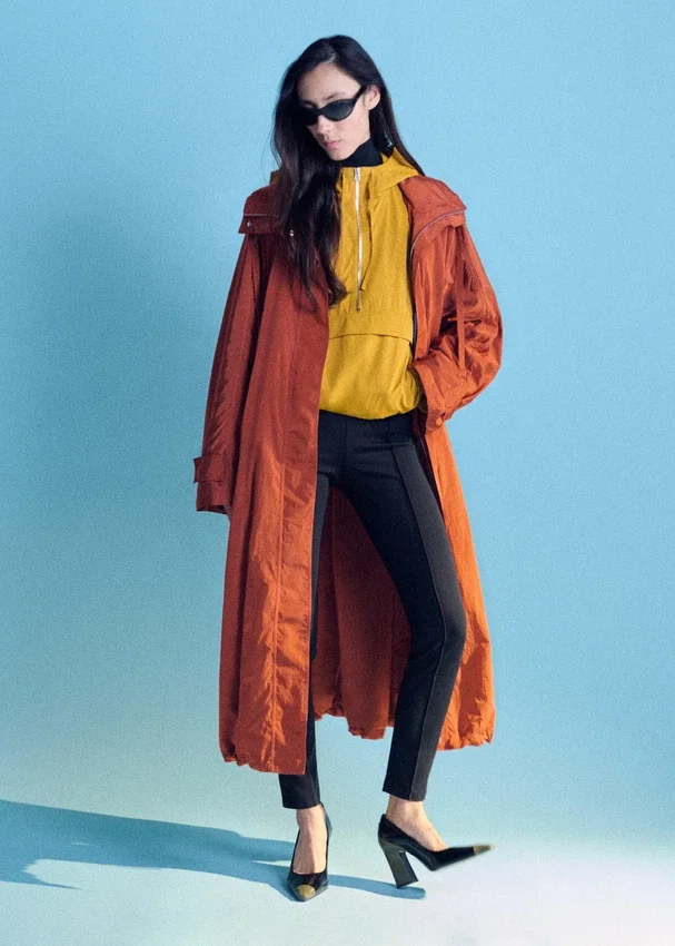 Technischer Nylon-Parka mit Kapuze Technischer Nylon-Parka mit Kapuze