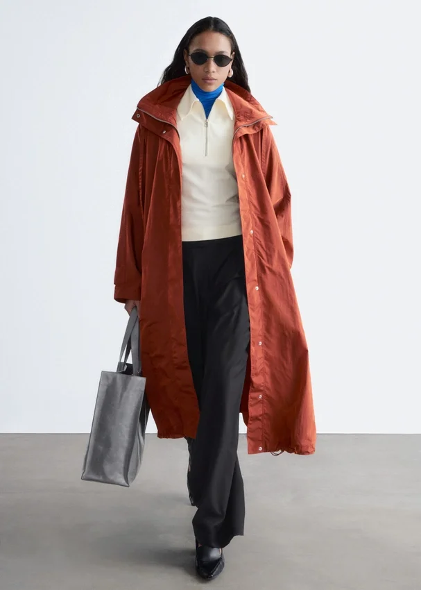 Technischer Nylon-Parka mit Kapuze Technischer Nylon-Parka mit Kapuze