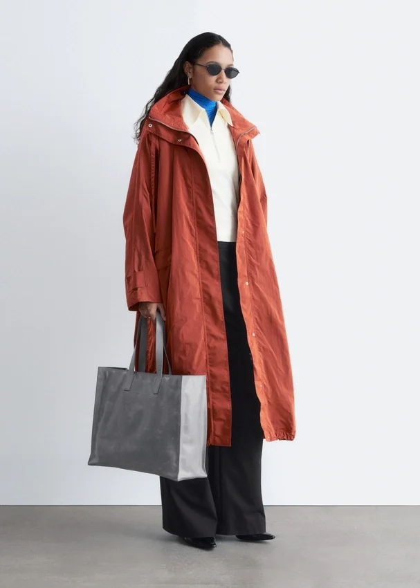 Technischer Nylon-Parka mit Kapuze Technischer Nylon-Parka mit Kapuze