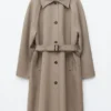 Trenchcoat aus Wolle mit Bindegürtel Trenchcoat aus Wolle mit Bindegürtel
