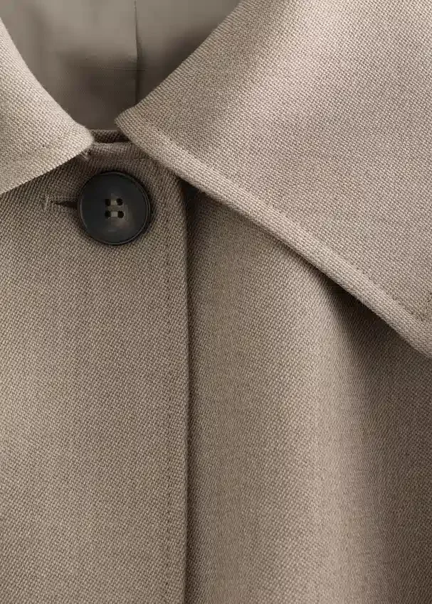 Trenchcoat aus Wolle mit Bindegürtel Trenchcoat aus Wolle mit Bindegürtel