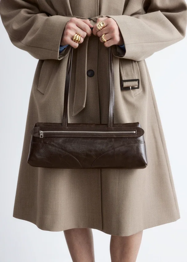 Trenchcoat aus Wolle mit Bindegürtel Trenchcoat aus Wolle mit Bindegürtel
