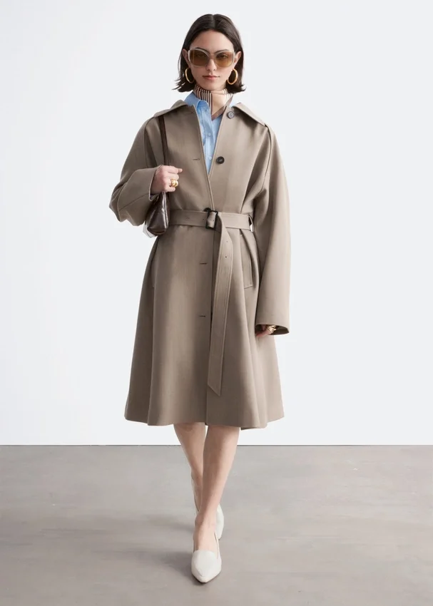 Trenchcoat aus Wolle mit Bindegürtel Trenchcoat aus Wolle mit Bindegürtel