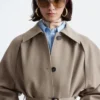 Trenchcoat aus Wolle mit Bindegürtel Trenchcoat aus Wolle mit Bindegürtel
