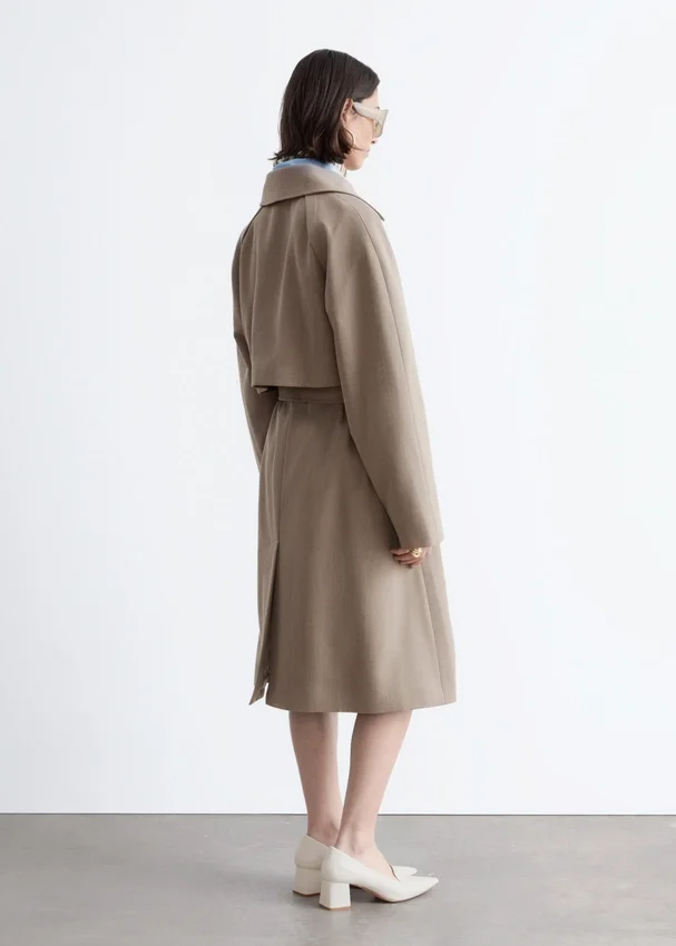 Trenchcoat aus Wolle mit Bindegürtel Trenchcoat aus Wolle mit Bindegürtel