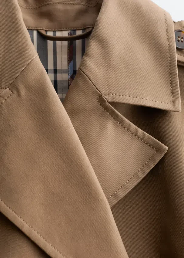 Trenchcoat mit Gürtel Trenchcoat mit Gürtel