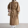 Trenchcoat mit Gürtel Trenchcoat mit Gürtel