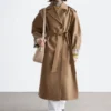 Trenchcoat mit Gürtel Trenchcoat mit Gürtel