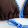 Triangel-Bikini-Oberteil mit Kontrastbesatz Triangel-Bikini-Oberteil mit Kontrastbesatz