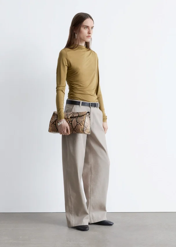 Twillhose mit weitem Bein Twillhose mit weitem Bein