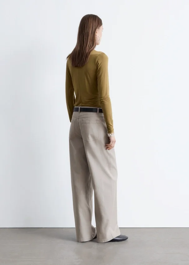Twillhose mit weitem Bein Twillhose mit weitem Bein