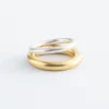 Zweifarbiger skulpturaler Ring